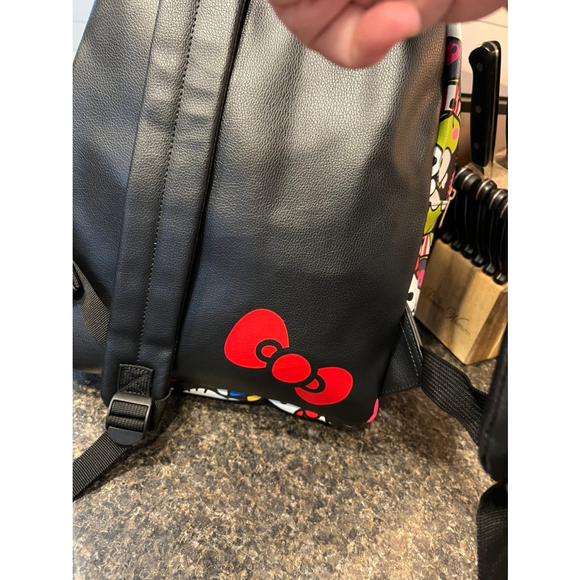 New Hello Kitty Backpack - Picture 7 of 8